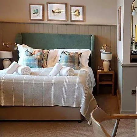 The Crown 3* Kendal